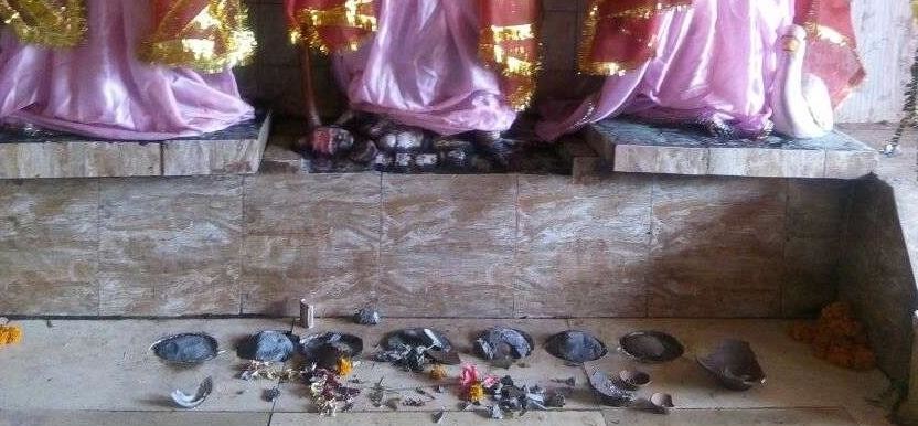 kali-temple-pindi-broken-by-non-state-actors_1476808314