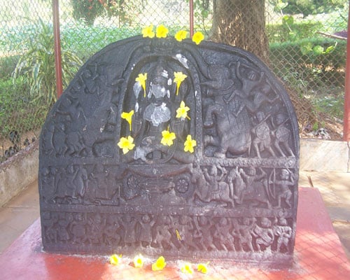 Denigrated idols of deity Gajantalakshmi