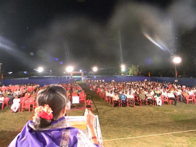 Devout Hindus present for the Hindu Dharmajagruti Sabha